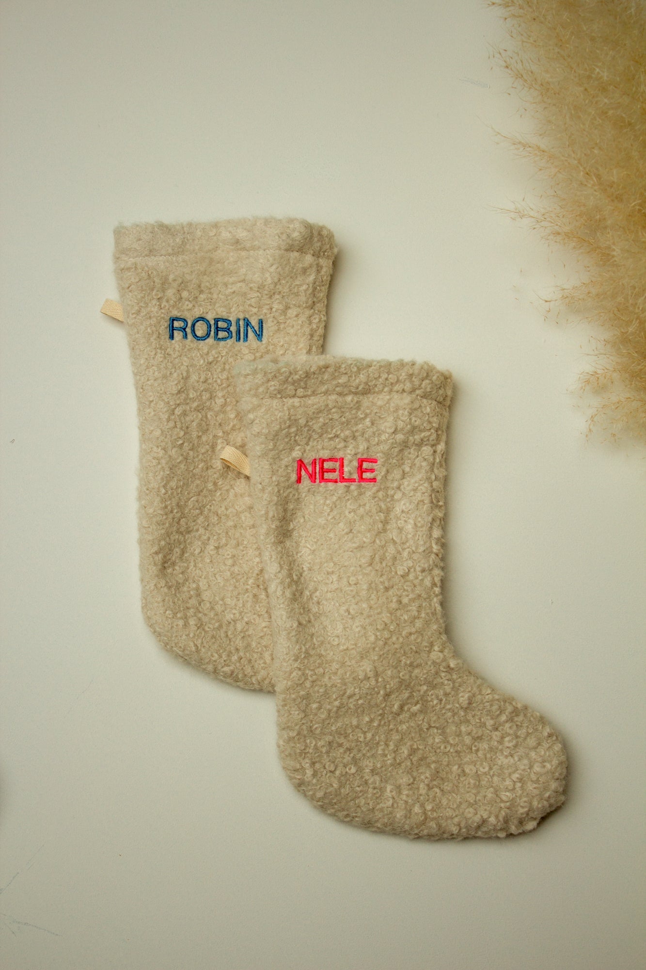 Hübscher personalisierter Nikolausstiefel aus Boucle