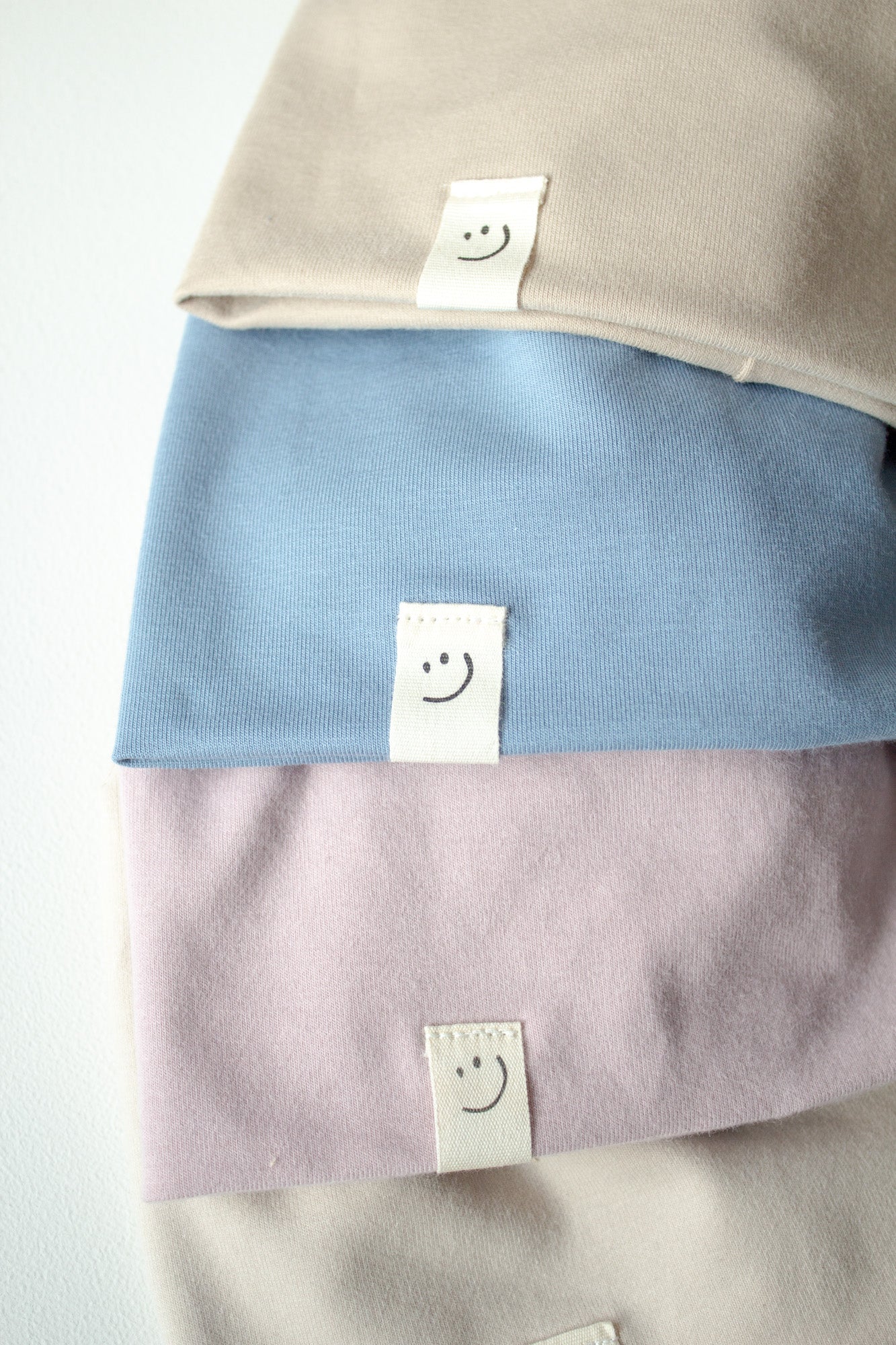 Smiley Beanie für Kinder – coole Mütze aus Bio Baumwolle, unisex