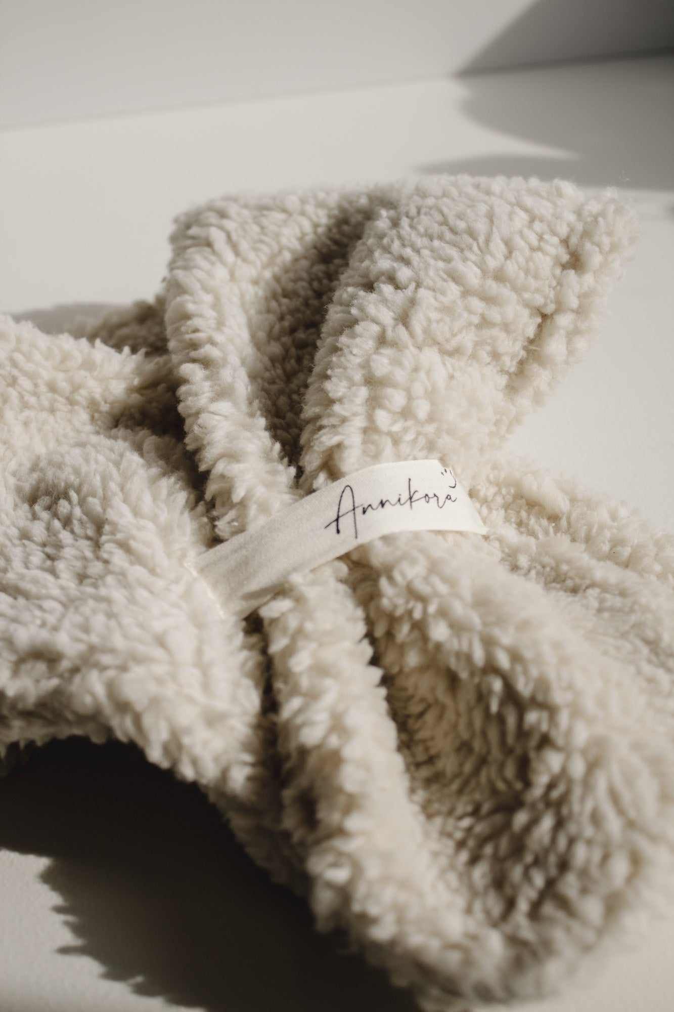 Flauschiger Teddyschal aus 100 % Baumwolle für kleine Entdecker