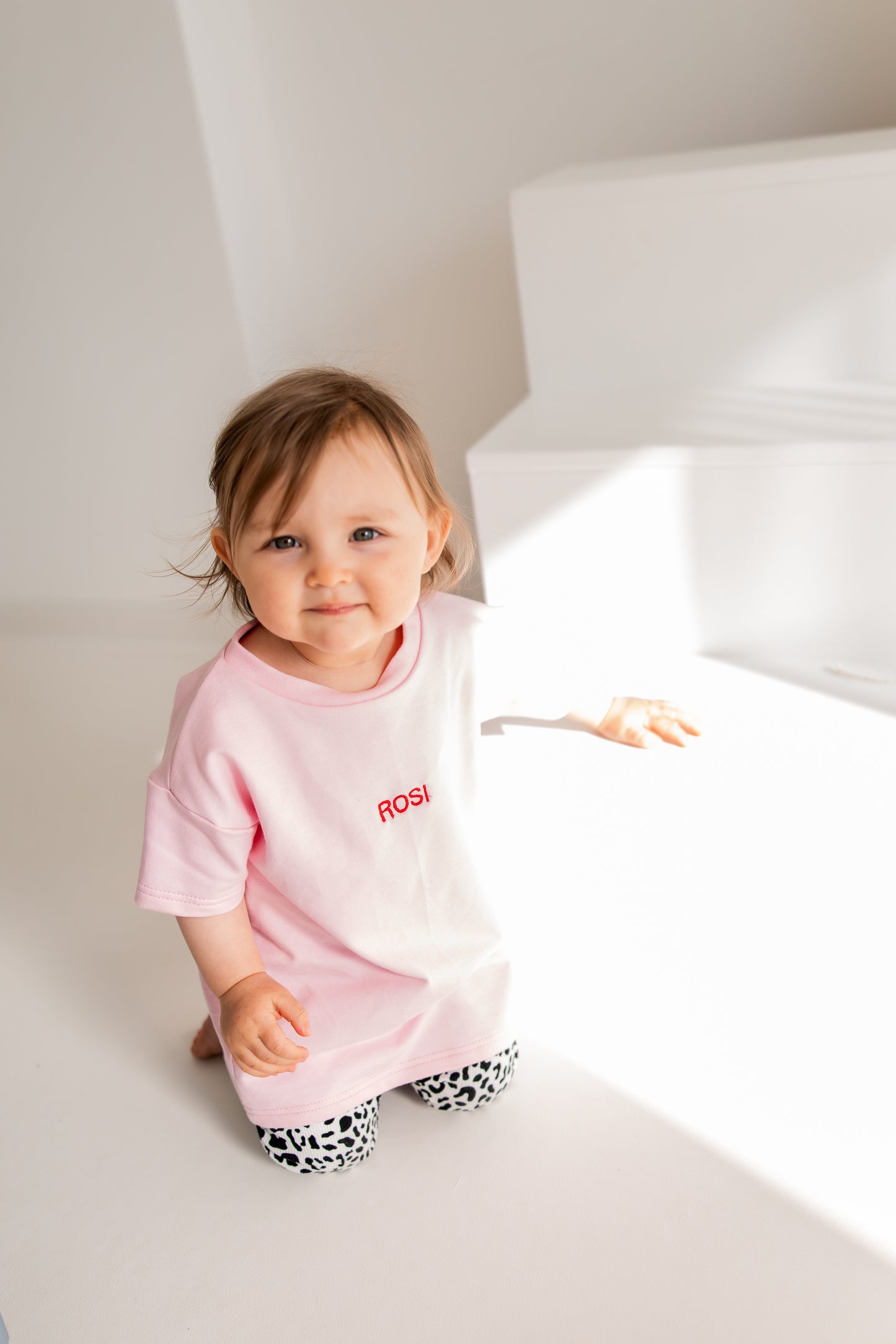 Oversize T-Shirt mit besticktem Namen – Dein Shirt, dein Style!
