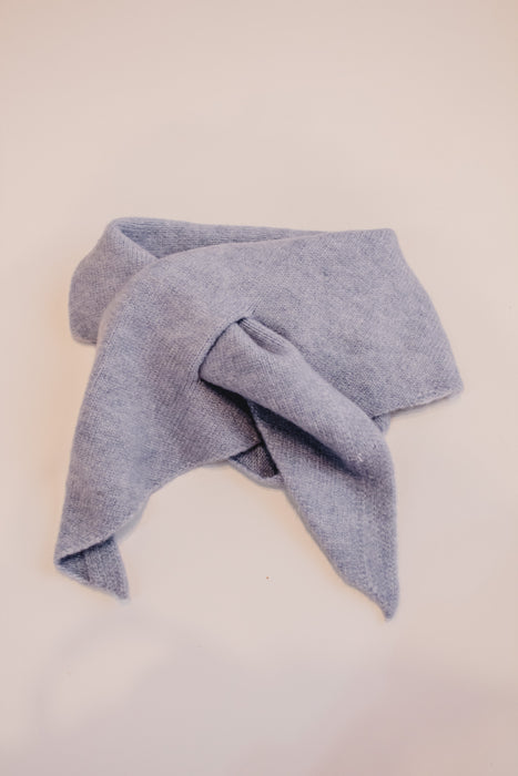 Dreieckstuch Blau aus 100 % Cashmere für kleine Trendsetter