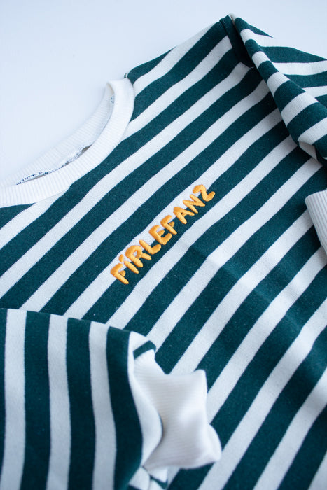 Grün gestreifter Sweater – Schlicht, Modern und Gemütlich