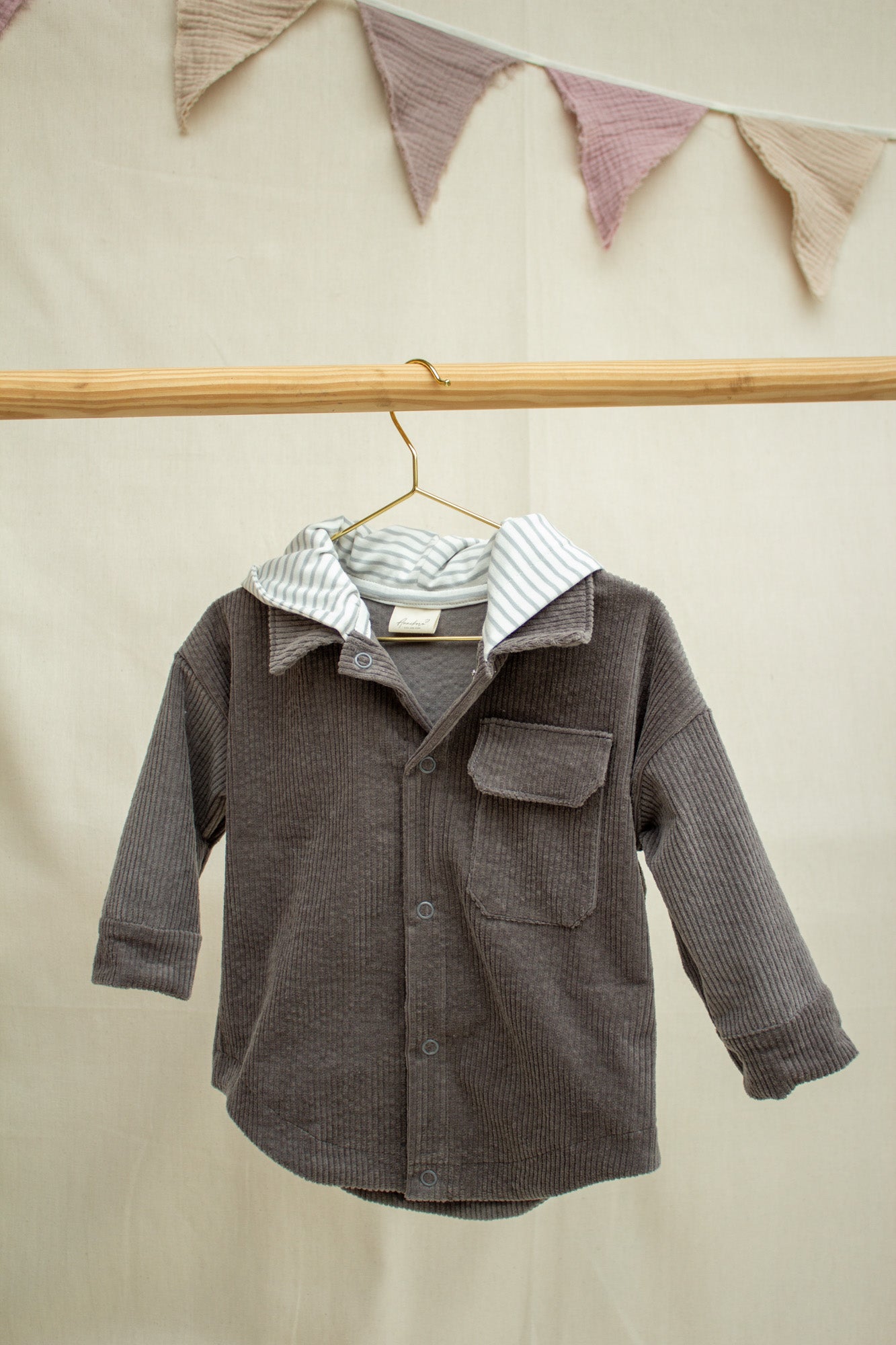 Stylische Cordjacke in verschiedenen Farben