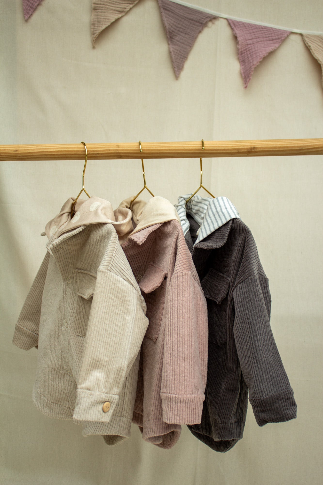 Stylische Cordjacke in verschiedenen Farben