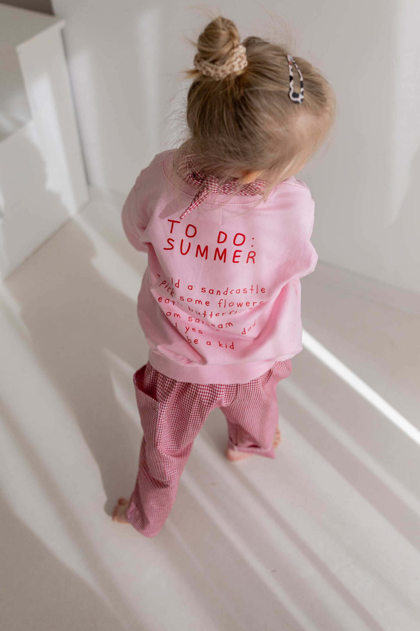 Outfit Set aus Sweater, Hose und Halstuch | LITTLE SUMMER CLUB | Annikora x Jessica Scholz