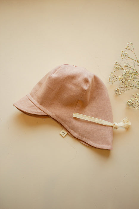 Sommermütze mit Nackenschutz aus Leinen