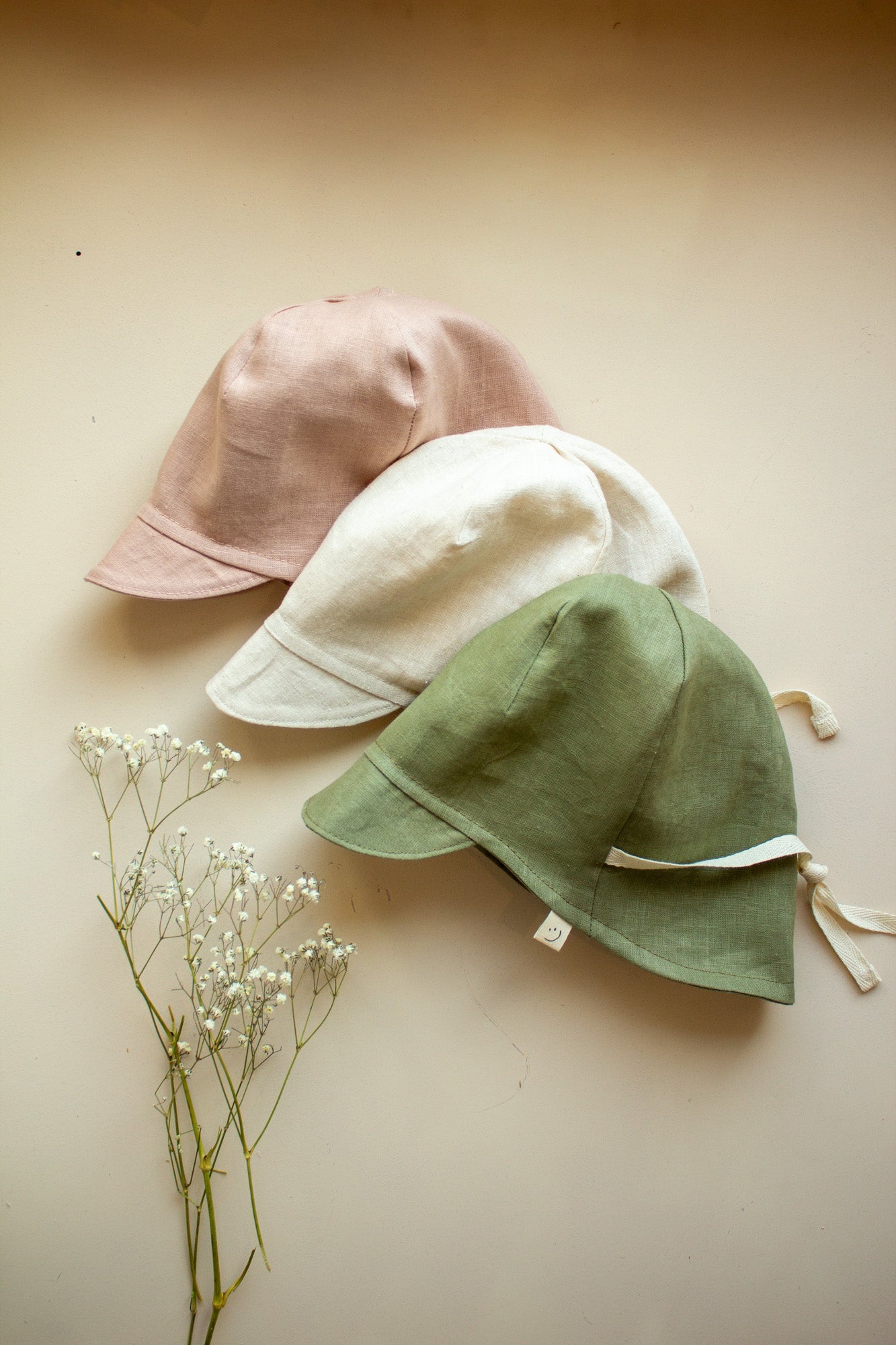 Sommermütze mit Nackenschutz aus Leinen