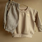 Sweater mit Croissant Bestickung