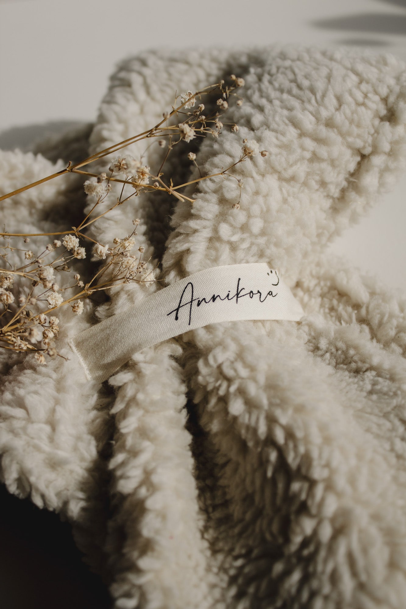 Flauschiger Teddyschal aus 100 % Baumwolle für kleine Entdecker