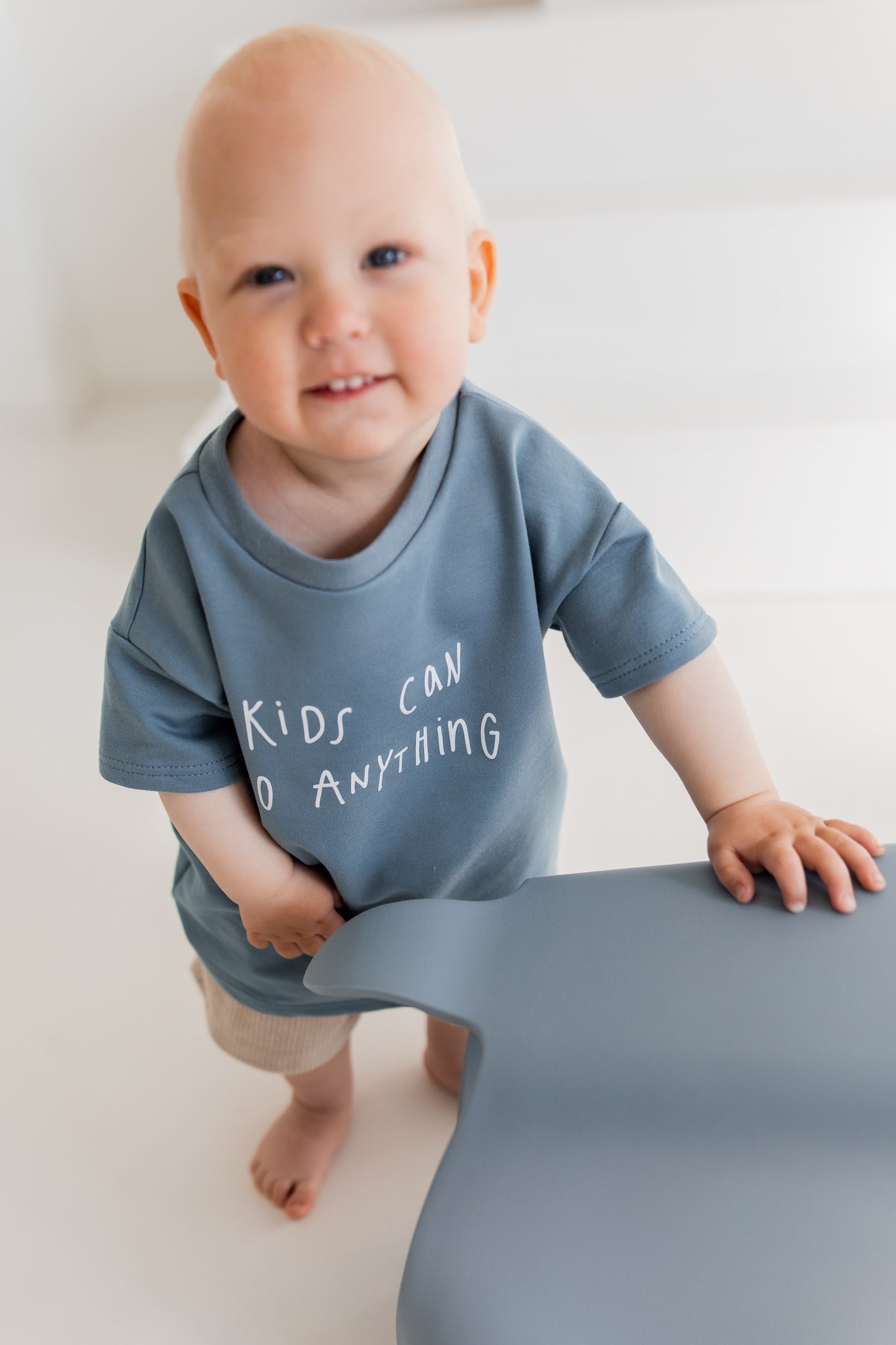 Oversize T-Shirt „Kids Can Do Anything“ – für kleine Weltveränderer
